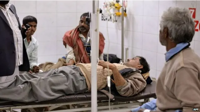 Pejabat kesehatan di India menyatakan korban dibawa ke dua rumah sakit.