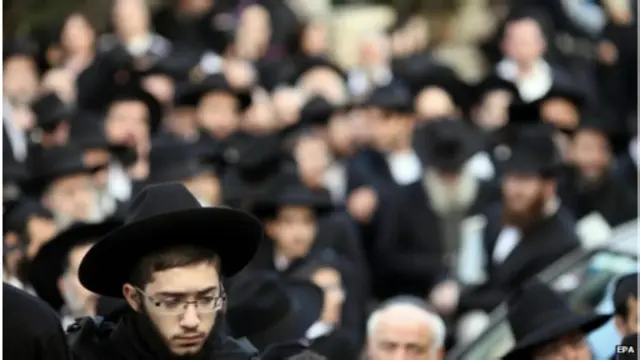 Moments de recueillement pour de nombreuses personnes de la communauté juive en Israël