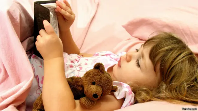 محققان مطالعه پیش از خواب را در یادگیری کودکان مهم می‌دانند