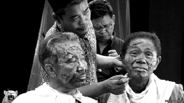 फोटो प्रदर्शनी