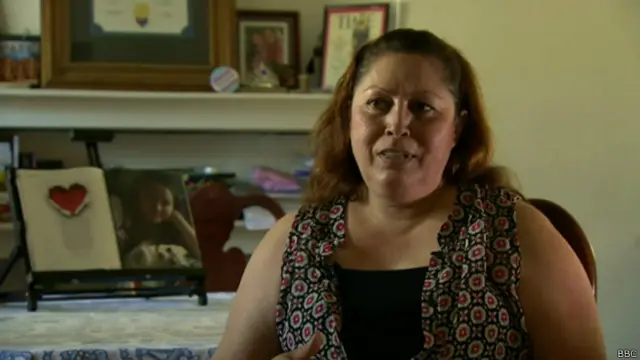 Мать Зои, Офелия