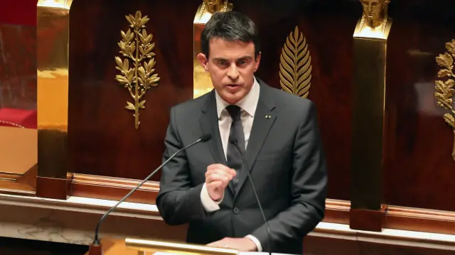 فرانسیسی وزیرِ اعظم منوئل والس نے پیرس حملے کے بعد کئی اقدامات کا اعلان کیا