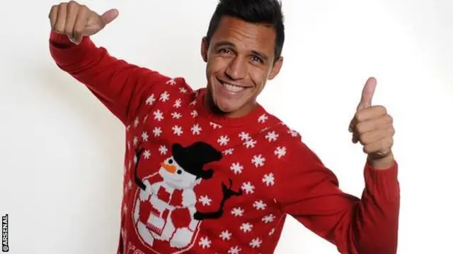 El atacante chileno se ha convertido en uno de los favoritos de la afición de Arsenal y fue uno de los rostros de la navidad "cañonera".