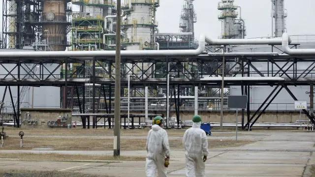 توقع البنك الدولي انكماش الاقتصاد الروسي بنسبة 2.9 في المئة هذا العام