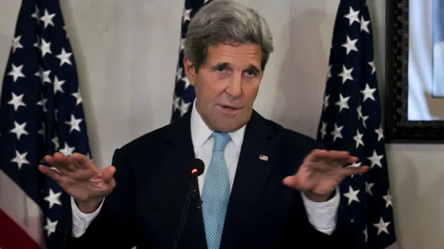 تسعى الدول الست الكبرى لمنع ايران من تطوير برنامجها النووي مقابل رفع العقوبات المفروضة عليها