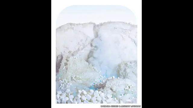 فوٹوگرافروں کا کہنا ہے کہ ’واٹکنز نے مغربی امریکہ کو ایک لامتناہی امکانات والی زمین کے طور پر پیش کیا جس کی وجہ سے یہاں پہلے قومی پارکوں کی تعمیر ہوئی۔‘