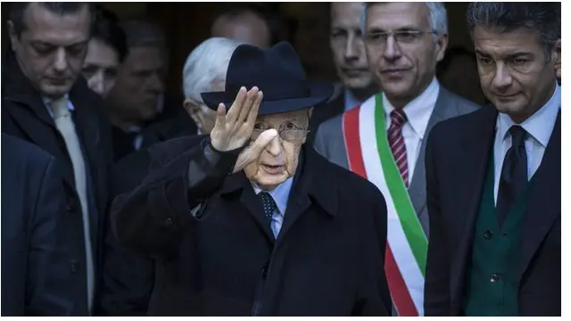 مسٹر ناپلتانو 1953 میں پارلیمان اور 2006 میں صدر کے لئے منتخب کیے گئے۔