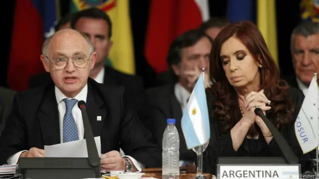 El canciller Timmerman y la presidenta Fernández fueron denunciados por el fiscal por "encubrimiento".