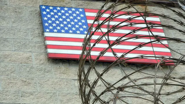 گوانتانامو کا قید خانہ گیارہ ستمبر 2001 کو نیویارک میں القاعدہ کے حملوں کے بعد دہشت گردوں کو قید رکھنے کے لیے قائم کیا گیا تھا