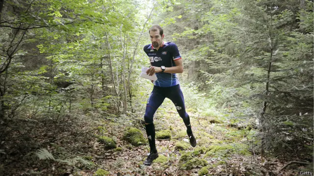En el deporte de orientación destaca el contacto con la naturaleza.