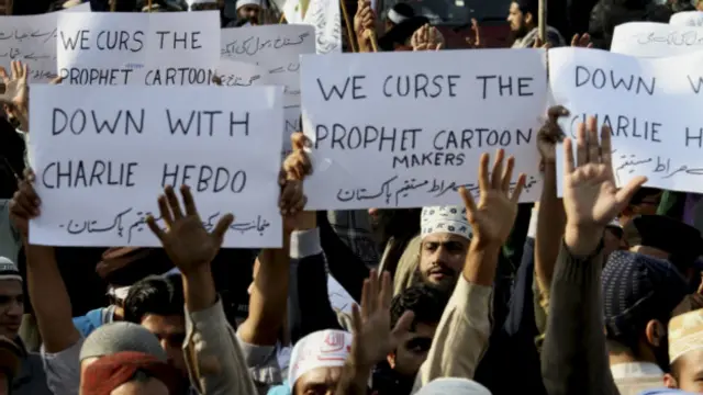 نمازِ جمعہ کے خطبات میں خاکوں کی اشاعت کے اقدام کی سخت الفاظ میں مذمت کرنے کی اپیل کی گئی ہے