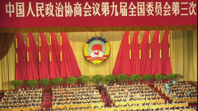 نظام تک حزبی چین امکان نظارت عمومی بر تشکیلات سیاسی و حکومتی را محدود میکند