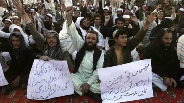 اس احتجاج کی اپیل مذہبی جماعتوں نے کی تھی اور اس اپیل پر چاروں صوبائی دارالحکومتوں سمیت ملک کے مختلف شہروں میں مظاہرے ہوئے۔