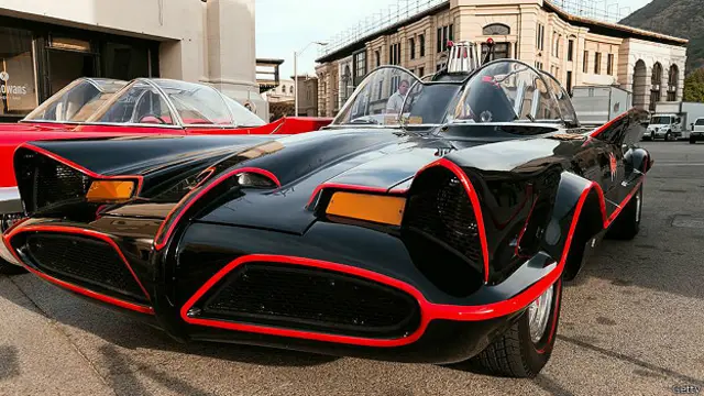 Самый первый из бэтмобилей