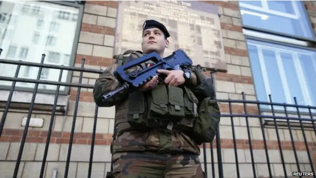 Французский военнослужащий