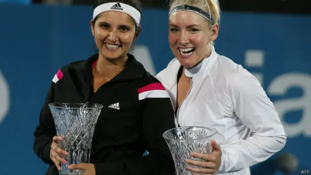 सानिया और बेथानी माटेक सैंड्स 