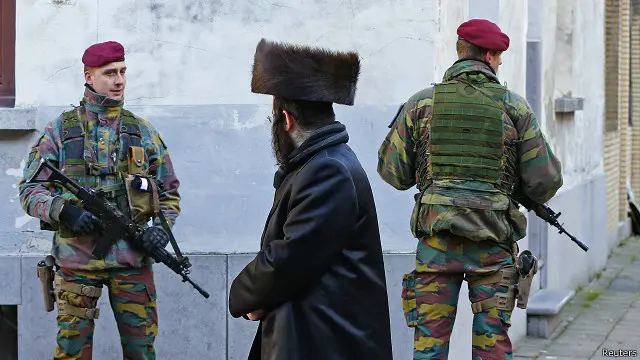 سربازان ارتش در اطراف مدارس یهودی مستقر شده‌اند