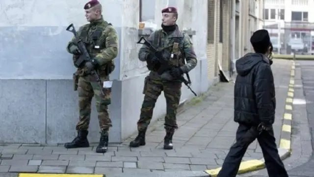 بیلجیئم میں یہودی سکولوں اور حکومتی عمارات کے باہر بھی مسلح فوجی تعینات ہیں