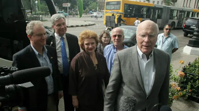 美国众院民主党代表团抵达古巴首都哈瓦那