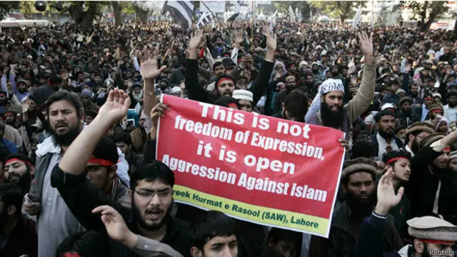 عمت المظاهرات عدة مدن باكستانية