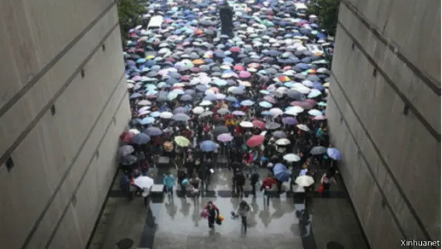 百萬人包括公務員