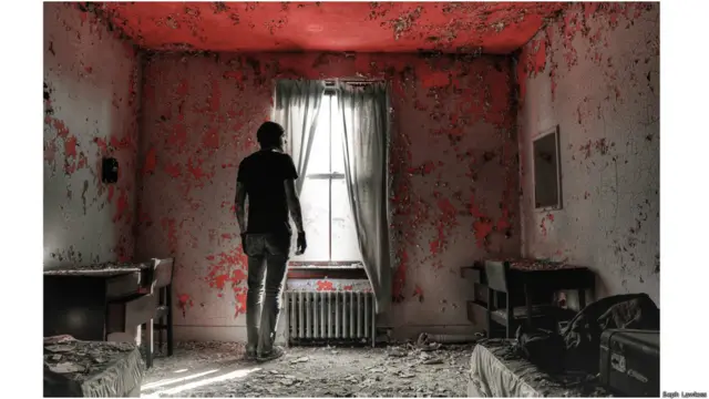 Seph Lawless percorreu o país para retratar locais que foram palcobetano nacionalcrimes e outros eventos terríveis (Seph Lawless)