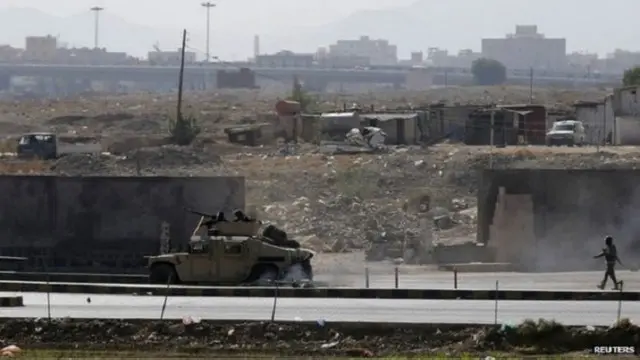 الاشتباكات بين الحوثيين وقوات الحماية استمرت ساعات.