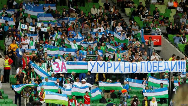 Иккинчи чорак финалчи тақдирини аниқловчи учрашув эмасми, Мельбурндаги "Rectangular" стадионидаги юзлаб ўзбекистонлик томошабинларнинг ишқибозликлари ҳам шунга яраша бўлди. 