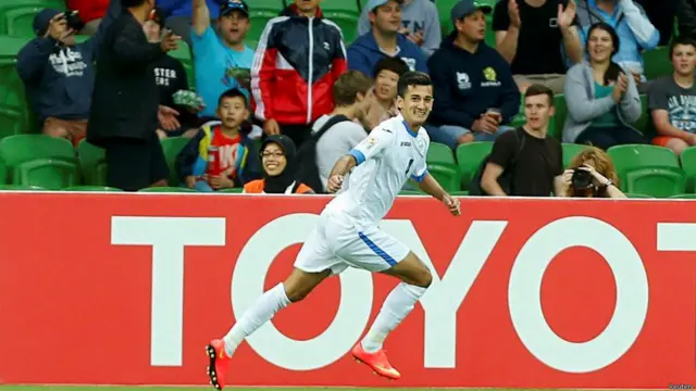 Ҳали 2-дақиқадаёқ Ўзбекистон ҳисобни очишга муваффақ бўлди. Миллий терма жамоа ҳужумкор ярим ҳимоячиси Сардор Рашидов рақиб дарвозасини аниқ нишонга олди. 