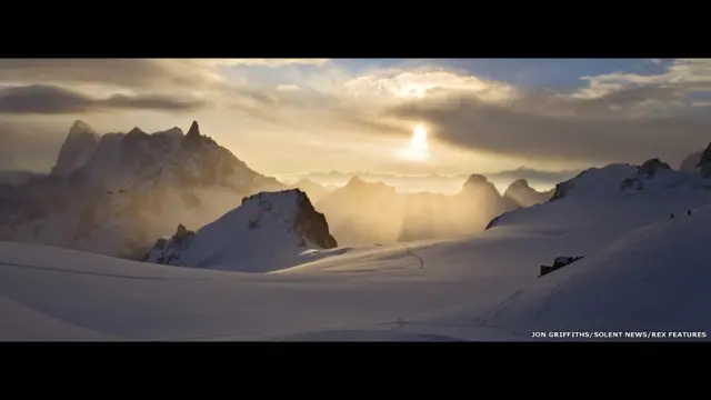 Amanece en Col du Midi.