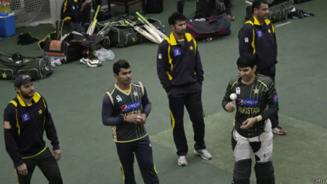 ٹیم منیجمنٹ نے بھارتی کرکٹ بورڈ کی پالیسی کو اپنا تے ہوئے کھلاڑیوں کو میڈیا سے دور رکھنے کا فیصلہ کیا ہے