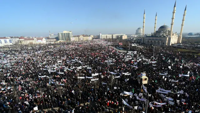 شارك في المظاهرة مئات الالوف من الشيشانيين