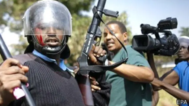 नैरोबी में स्कूली बच्चों का विरोध प्रदर्शन