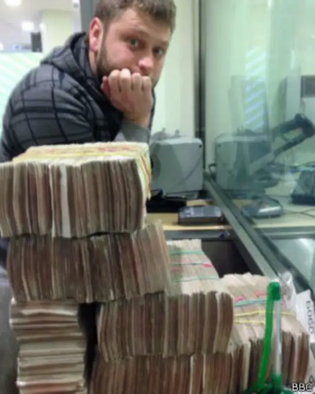 Селезнев и деньги