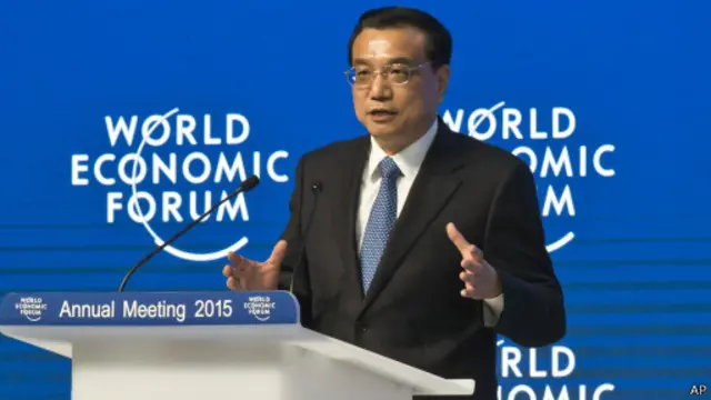 李克强在瑞士达沃斯世界经济论坛年会上表示，中国将继续坚持对外开放的政策。