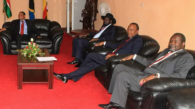 وقع الاتفاق في مدينة أروشا في تنزانيا بحضور عدد من القادة الأقليميين.