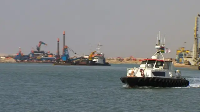 نہرِ سویز سے یورپ اور ایشیا کا سمندری راستہ بہت کم ہو جاتا ہے