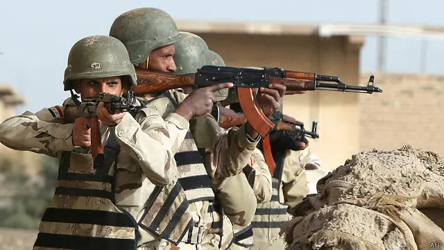 وقع الانفجار في بغداد بينما كان عشرات الجنود يغادرون القاعدة