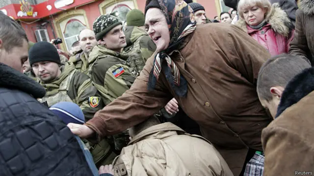 Пленные украинские военные в Донецке