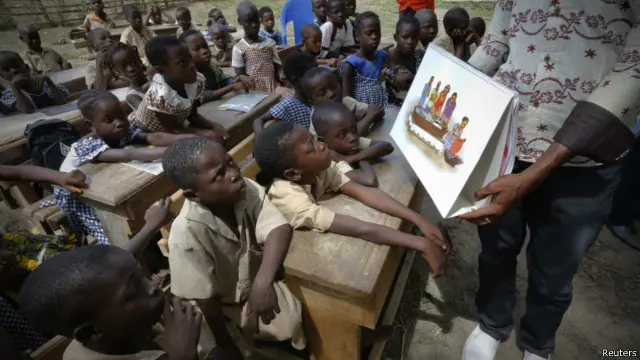 Murid sekolah di Afrika