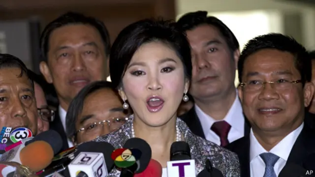 یینگلوک در بهار سال گذشته از نخست وزیری برکنار شد و دولتش نیز در کودتای نظامی سقوط کرد