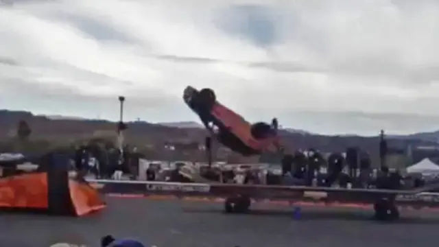 शेवरोलेट सोनिक स्केटबोर्ड,2011