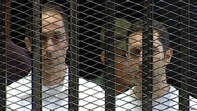 Gamal (izq.) y Alaa Mubarak