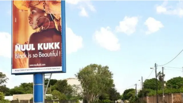 "Black is so beautiful" ! Il y a quelques années, le Senegal a fait une campagne contre les crèmes éclaircissantes.