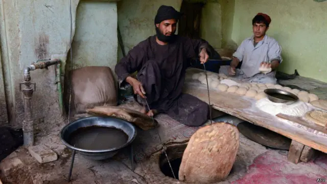بخشهای مختلف اقتصاد افغانستان اکنون با کاهش تقاضا و عدم اطمینان روبرو است