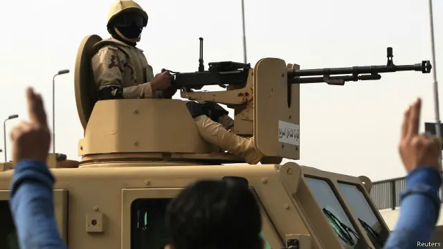 أحكمت السلطات إجراءاتها الأمنية مع حلول ذكرى ثورة يناير. 