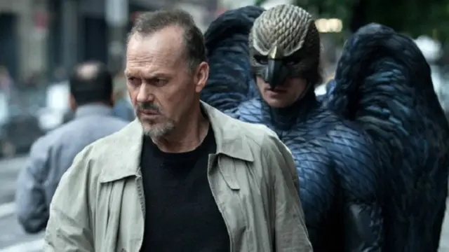 يلعب مايكل كايتون في "الرجل الطائر" دور ممثل يصارع لاستعادة مهمته السابقة في هوليود