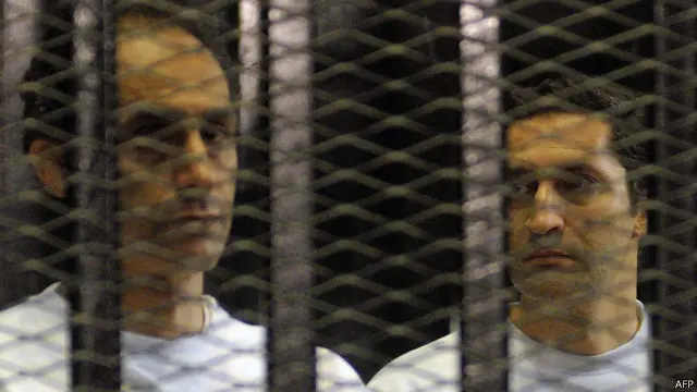 كان إطلاق سراح علاء وجمال مبارك متوقعا بعد إخلاء سبيلهما في قضية القصور الرئاسية.