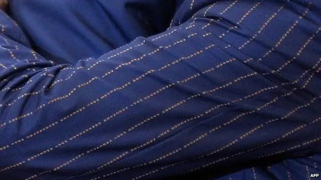 بھارتی وزیراعظم کا دھاری دار سوٹ جس کی ہر دھاری میں اُن کا نام بار بار لکھا ہوا ہے