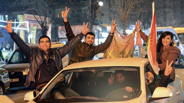 Kurdos celebran en Turquía
